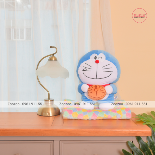 Gối mền Doraemon cầm bánh lông mịn đứng TC